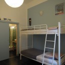 Chambre de 4 lits avec salle d'eau privative